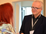 Moderator Peter Illetschko in conversation
